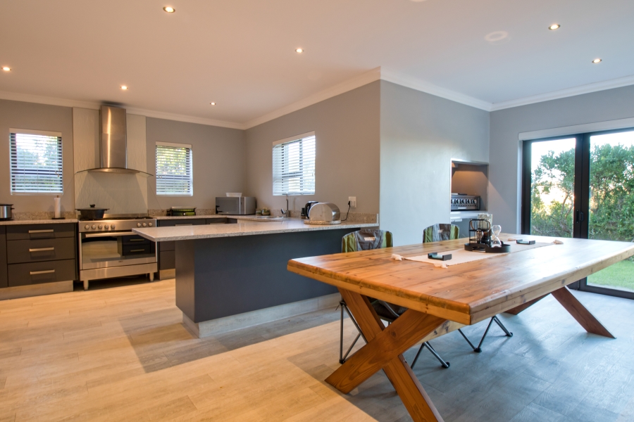 4 Bedroom Property for Sale in Hartenbos Landgoed Western Cape